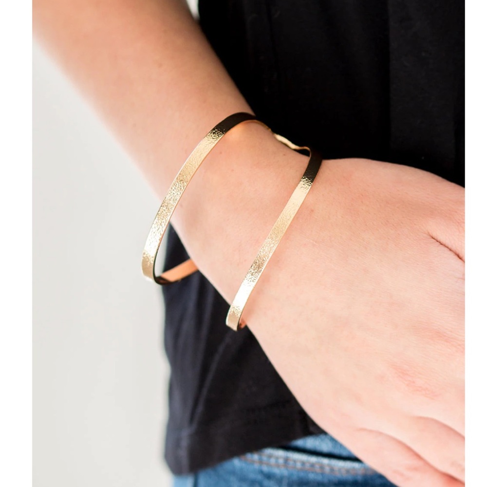 GRENADA GODDESS GOLD HAMMERED BAR CUFF BRACELET